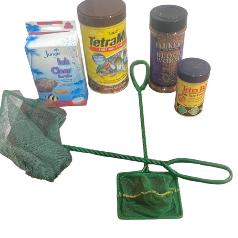 Fish tank aquarium bundle nets blood worms ink clear fizz tabs tetra bits flakes